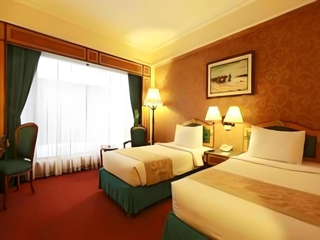 Gajahmada Graha Hotel Malang Exteriér fotografie