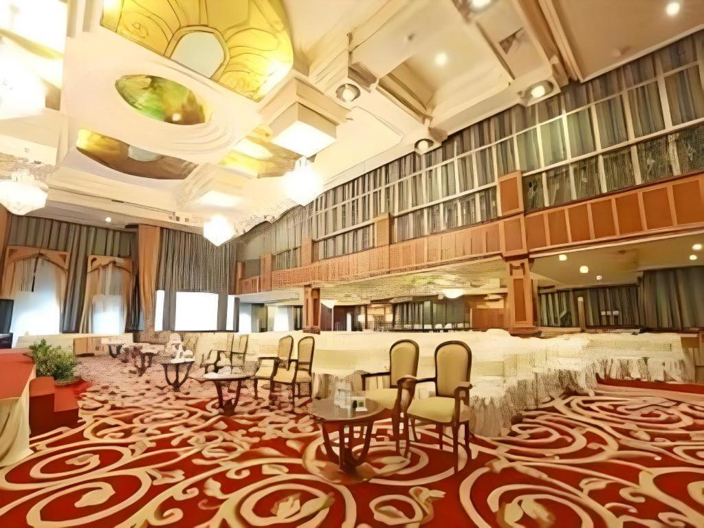 Gajahmada Graha Hotel Malang Exteriér fotografie