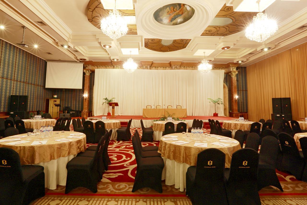 Gajahmada Graha Hotel Malang Exteriér fotografie